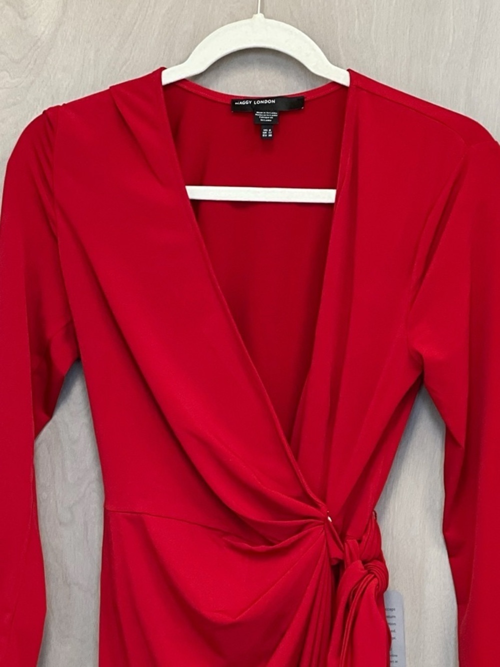 Maggy London Red Long Sleeve Wrap Dress Jersey Size 8 - Picture 2 of 4